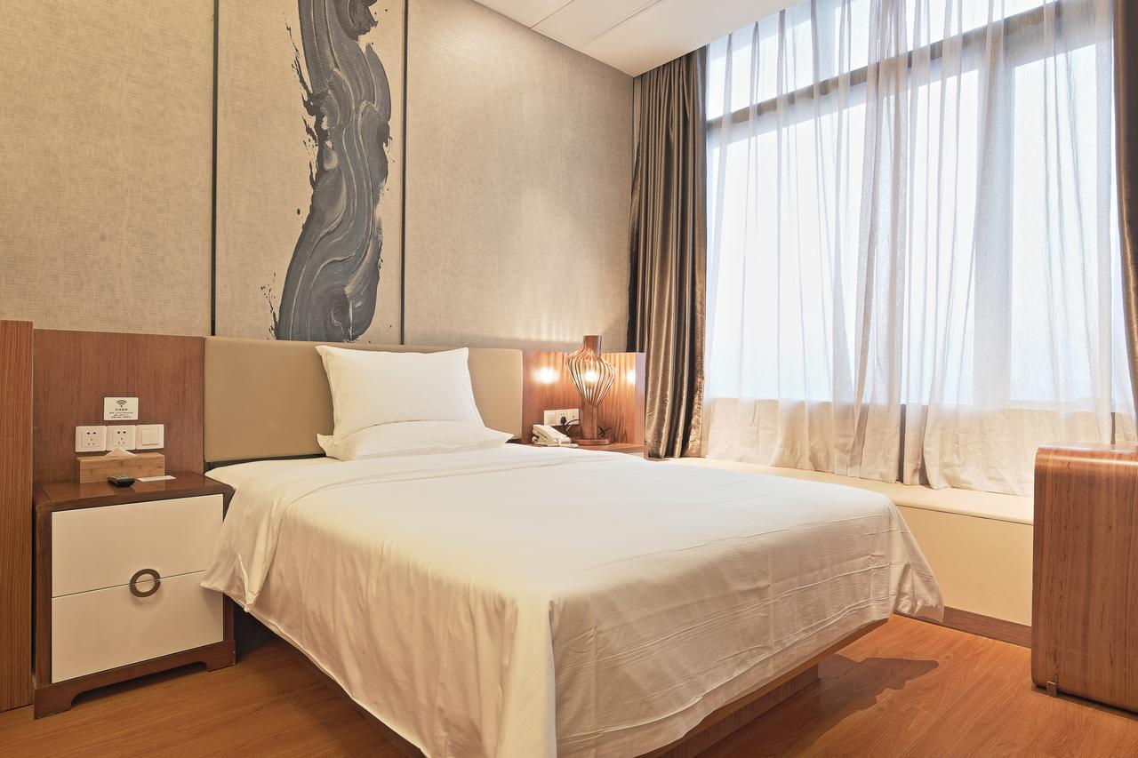 Days Inn South Guangzhou Raiway Station מראה חיצוני תמונה